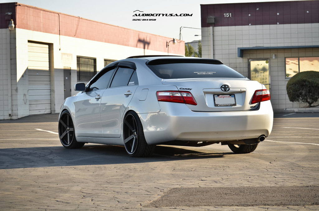 photo 2 Toyota Camry custom wheels Giovanna Mecca 20x8.5, ET , tire size 235/30 R20. 20x10.0 ET 245/30 R20