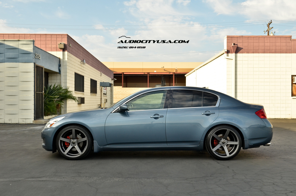 photo 4 Infiniti G37x custom wheels STR 607 20x9.0, ET , tire size 245/35 R20. 20x10.5 ET 275/30 R20