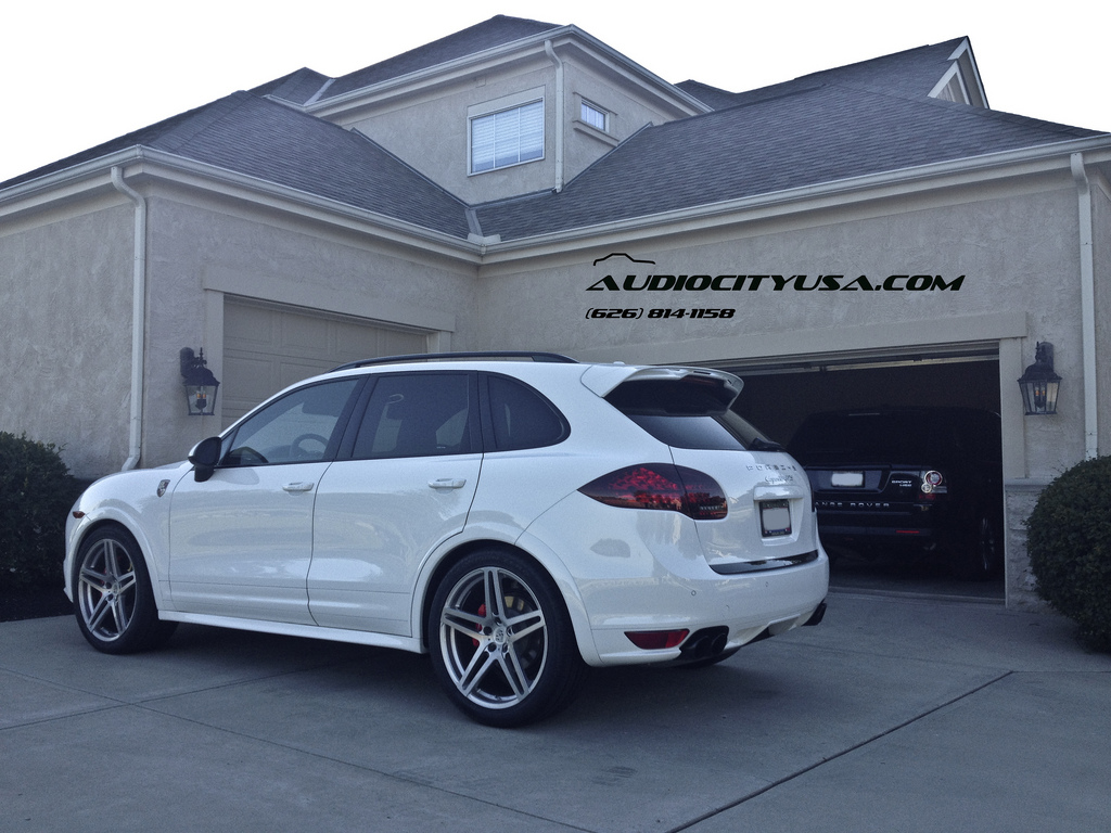 photo 2 Porsche Cayenne custom wheels Roderick RW5 22x10.0, ET , tire size 305/35 R22. x ET