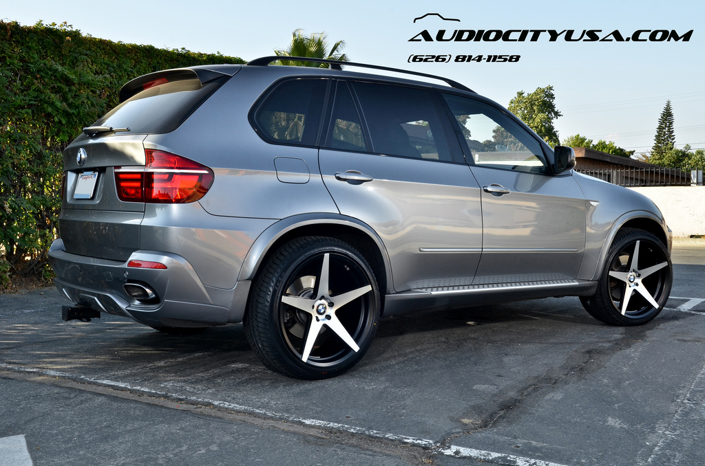 photo 4 BMW X5 custom wheels Blaque Diamond BD 300 22x10.5, ET , tire size 285/35 R22. x ET