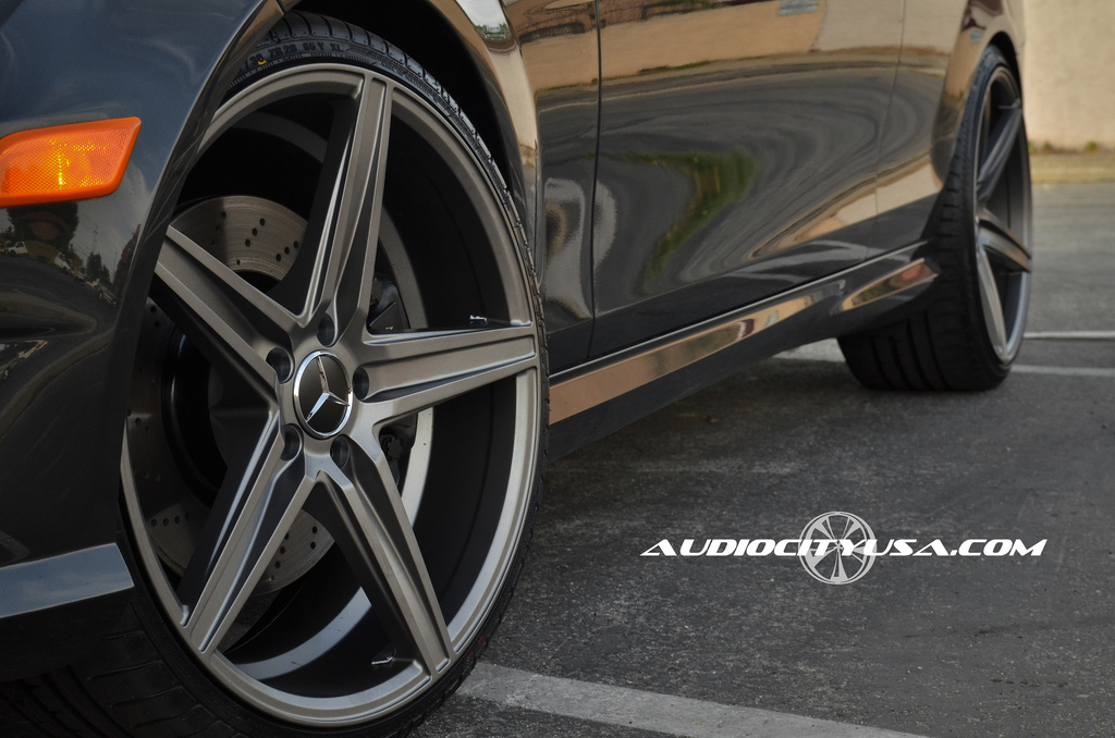 photo 3 Mercedes-Benz C-Class custom wheels Savini BM8 20x, ET , tire size 225/30 R20. x ET 255/30 R