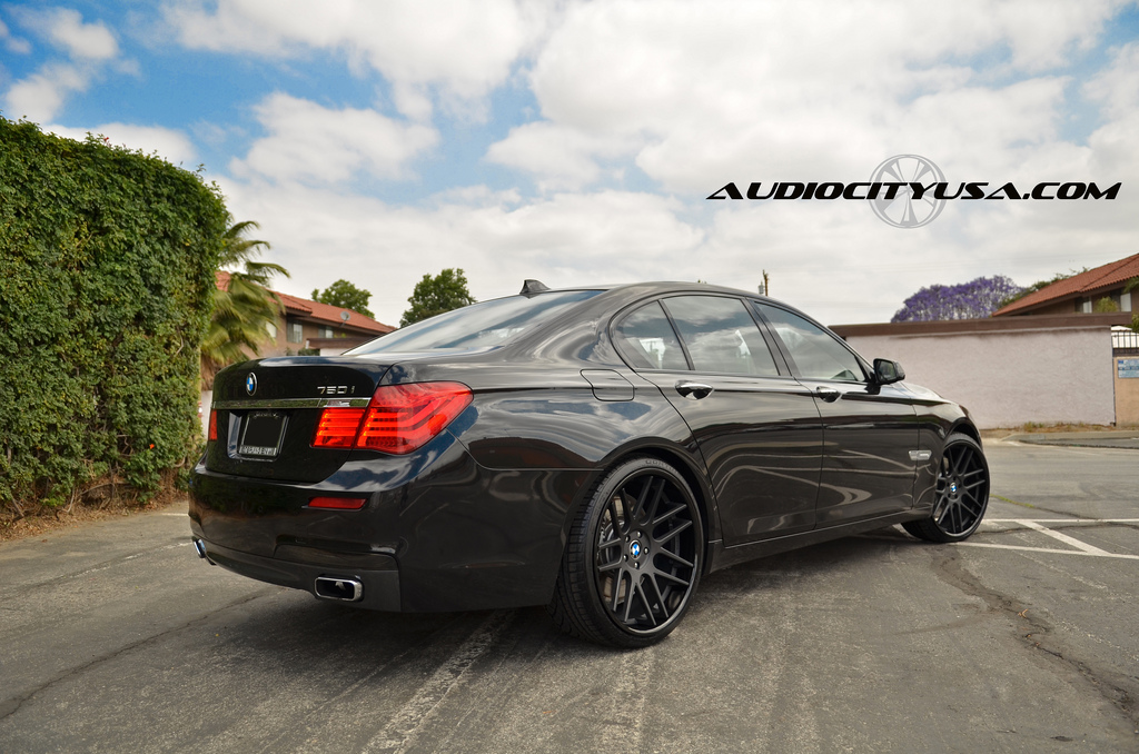 photo 6 BMW 750 custom wheels Gianelle Yerevan 22x9.0, ET , tire size 245/30 R22. 22x10.5 ET 295/25 R22