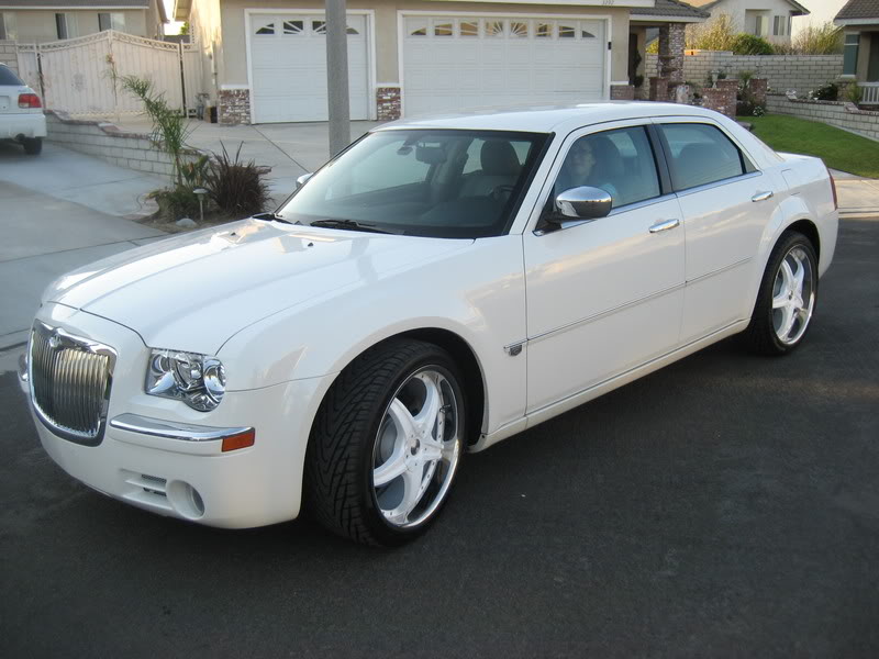 photo 1 Chrysler 300C custom wheels 22x, ET , tire size 265/35 R22. x ET