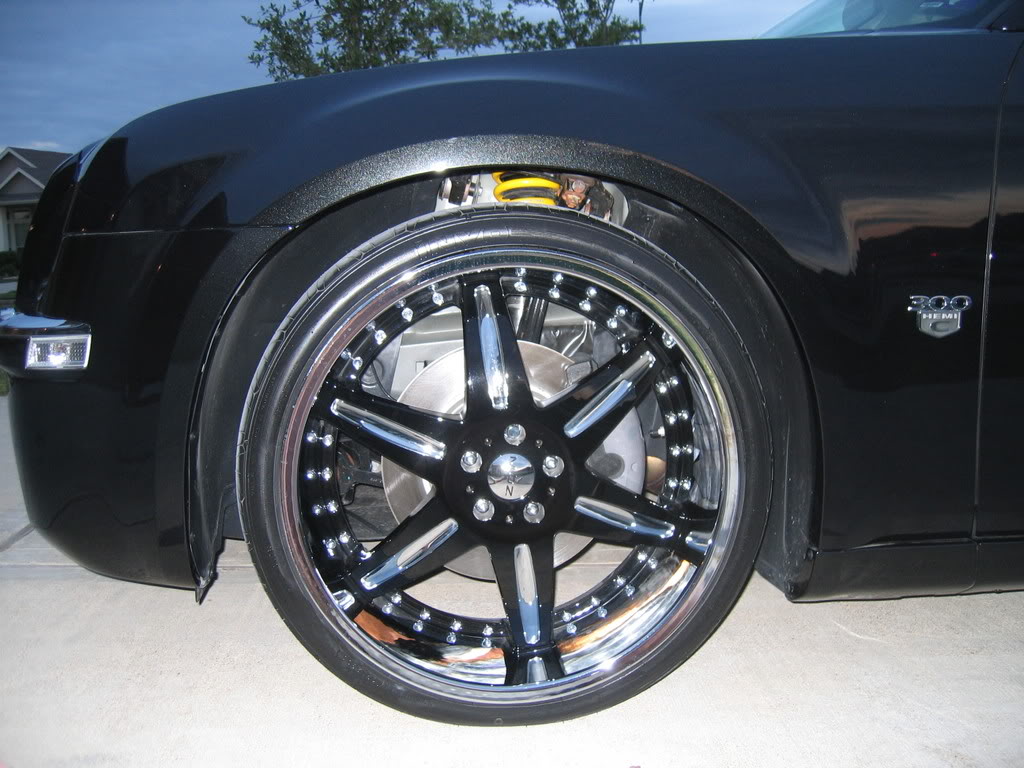 photo 1 Chrysler 300C custom wheels MOZ Dinner Rolls 22x9.5, ET +15, tire size 265/30 R22. x ET