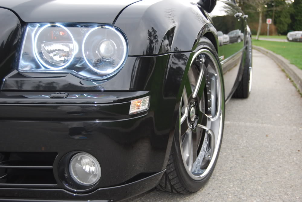 photo 1 Chrysler 300C custom wheels Sevas R5 22x9.0, ET , tire size 255/35 R22. 22x10.5 ET 285/30 R22