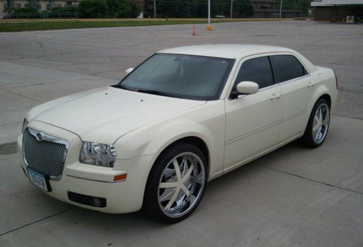 photo 1 Chrysler 300 custom wheels Hipnotic Phantom 22x, ET , tire size X R22. x ET