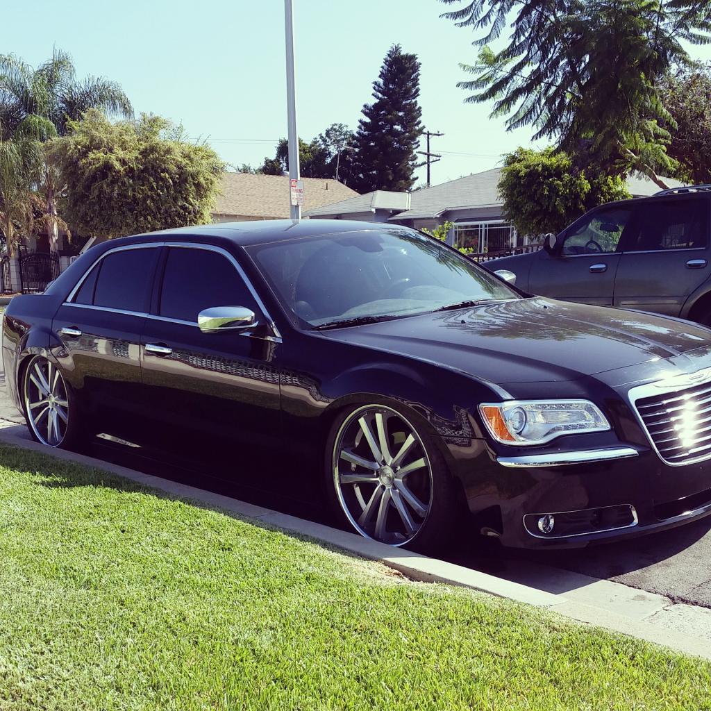 photo 1 Chrysler 300C custom wheels 22x, ET , tire size X R22. x ET
