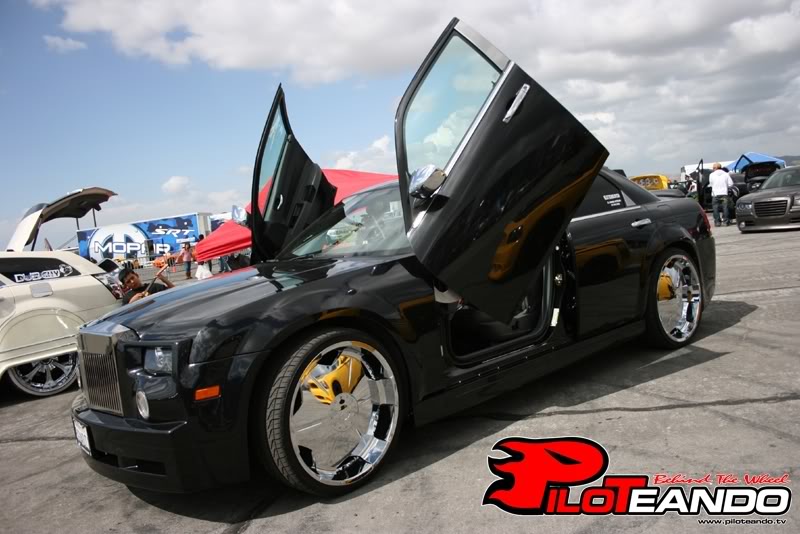 photo 1 Chrysler 300C custom wheels Ultra Shields 24x, ET , tire size 255/30 R24. x ET