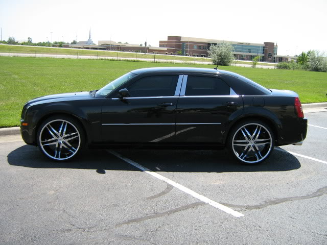 photo 1 Chrysler 300 custom wheels MOZ Shine 24x10.0, ET +15, tire size 255/30 R24. x ET