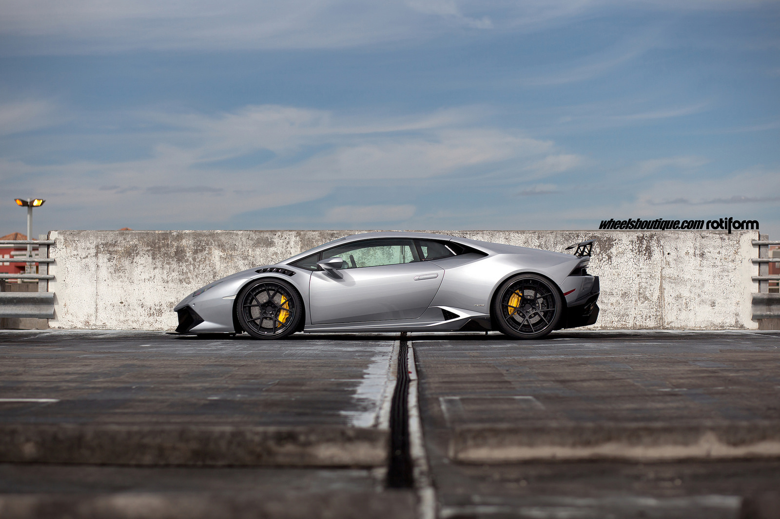 photo 2 Lamborghini Huracan custom wheels Rotiform KPS 20x9.0, ET , tire size 245/30 R20. 21x12.5 ET 325/25 R21