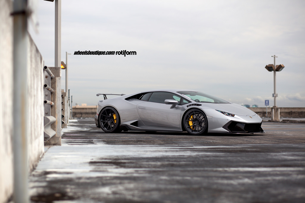 photo 4 Lamborghini Huracan custom wheels ADV 5.0 MV2 CS 20x9.0, ET , tire size 245/30 R20. 21x12.5 ET 325/25 R21