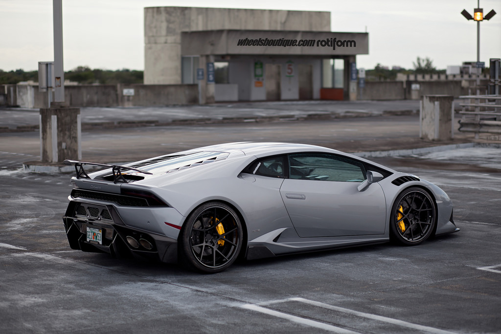 photo 2 Lamborghini Huracan custom wheels ADV 5.0 MV2 CS 20x9.0, ET , tire size 245/30 R20. 21x12.5 ET 325/25 R21