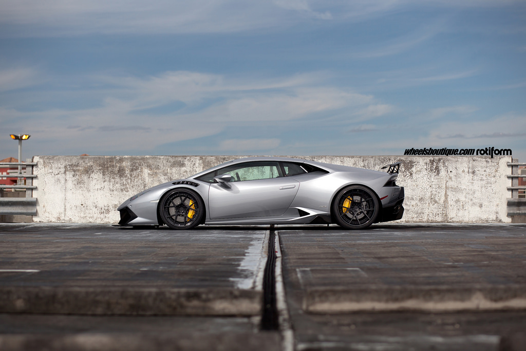 photo 8 Lamborghini Huracan custom wheels ADV 5.0 MV2 CS 20x9.0, ET , tire size 245/30 R20. 21x12.5 ET 325/25 R21