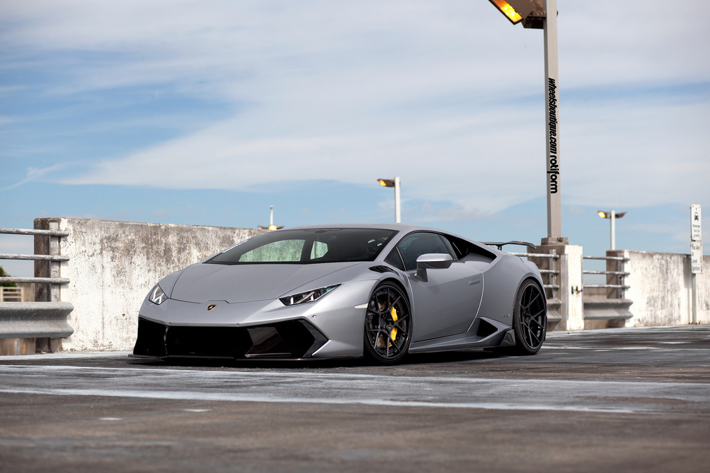 photo 9 Lamborghini Huracan custom wheels ADV 5.0 MV2 CS 20x9.0, ET , tire size 245/30 R20. 21x12.5 ET 325/25 R21