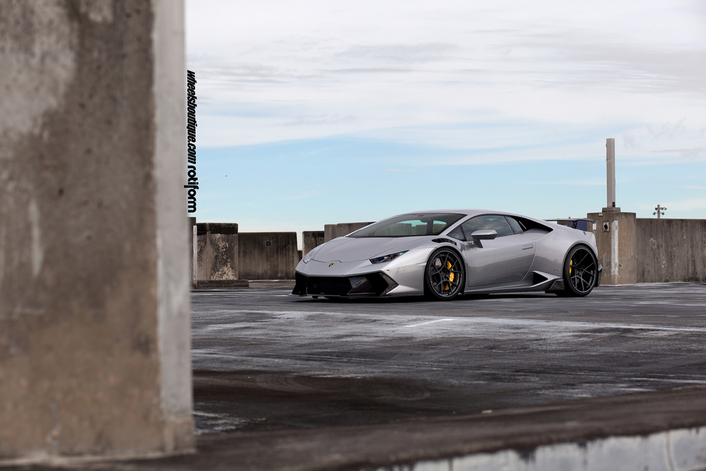photo 10 Lamborghini Huracan custom wheels ADV 5.0 MV2 CS 20x9.0, ET , tire size 245/30 R20. 21x12.5 ET 325/25 R21