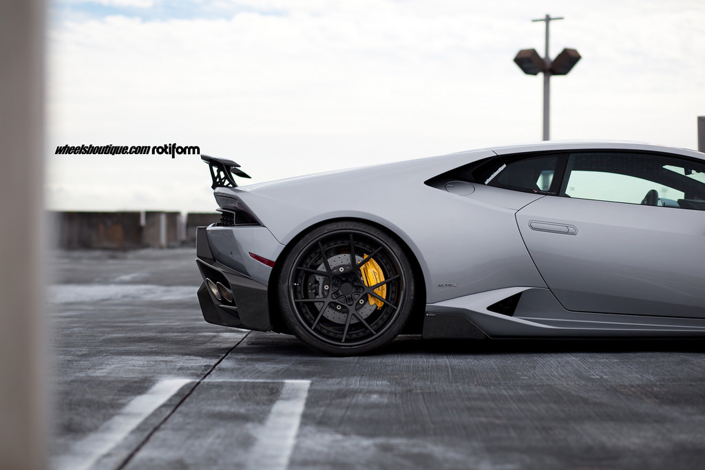 photo 15 Lamborghini Huracan custom wheels ADV 5.0 MV2 CS 20x9.0, ET , tire size 245/30 R20. 21x12.5 ET 325/25 R21