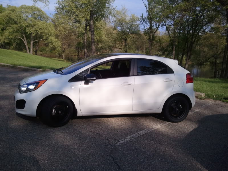 photo 1 Kia Rio5 custom wheels Drag DR-23 16x7.0, ET +40, tire size 205/50 R16. x ET 