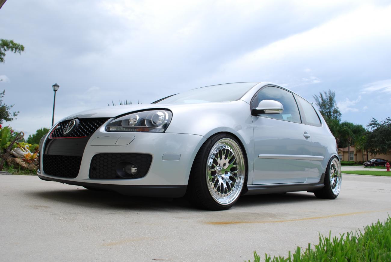 photo 4 Volkswagen Rabbit custom wheels CCW Classic 18x8.5, ET +38, tire size 215/40 R18. 18x9.5 ET+44 225/40 R18