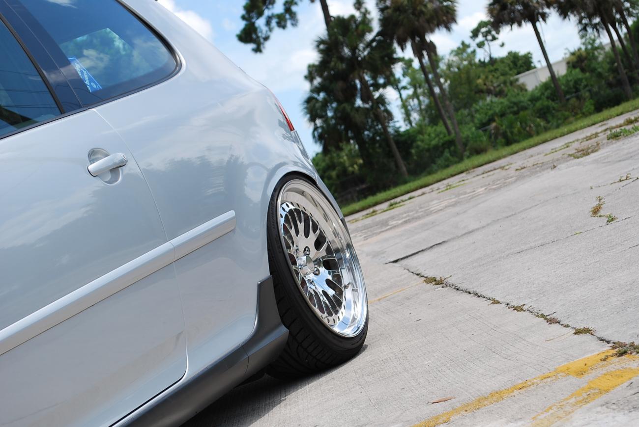 photo 5 Volkswagen Rabbit custom wheels CCW Classic 18x8.5, ET +38, tire size 215/40 R18. 18x9.5 ET+44 225/40 R18