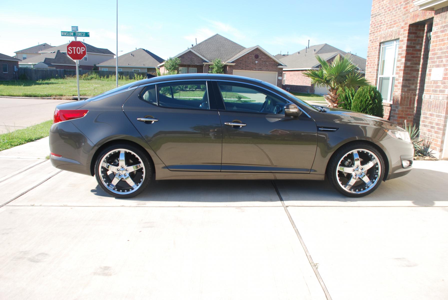photo 2 Kia Optima custom wheels Mondera Blackhawks 20x8.5, ET , tire size 245/35 R20. x ET 