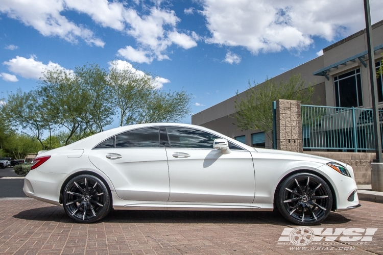 photo 1 Mercedes-Benz CLS-Class custom wheels Lexani CSS 15 20x, ET , tire size X R20. x ET 