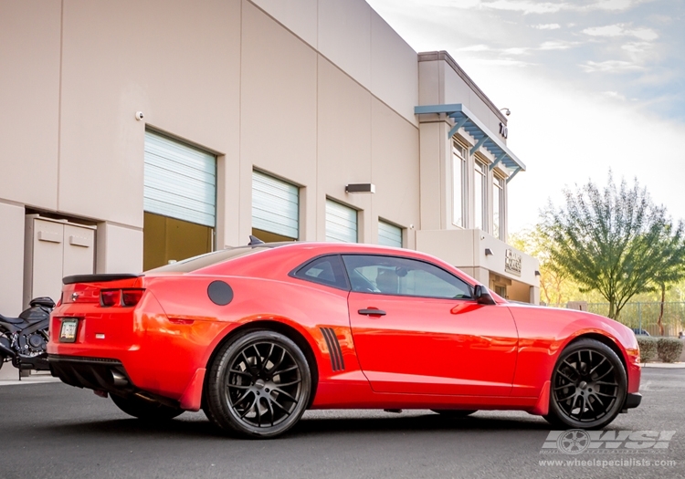 photo 1 Chevrolet Camaro custom wheels Giovanna Kilis 22x, ET , tire size X R22. x ET 
