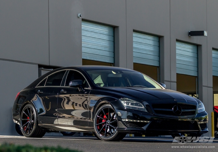 photo 1 Mercedes-Benz CLS-Class custom wheels Vossen CVT 20x, ET , tire size X R20. x ET