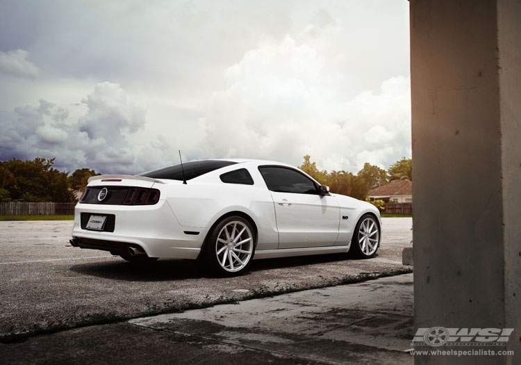 photo 1 Ford Mustang custom wheels Vossen CVT 20x, ET , tire size X R20. x ET