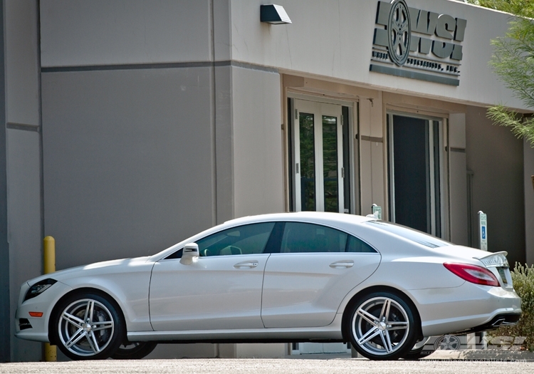 photo 1 Mercedes-Benz CLS-Class custom wheels Vossen CV5 20x, ET , tire size X R20. x ET 