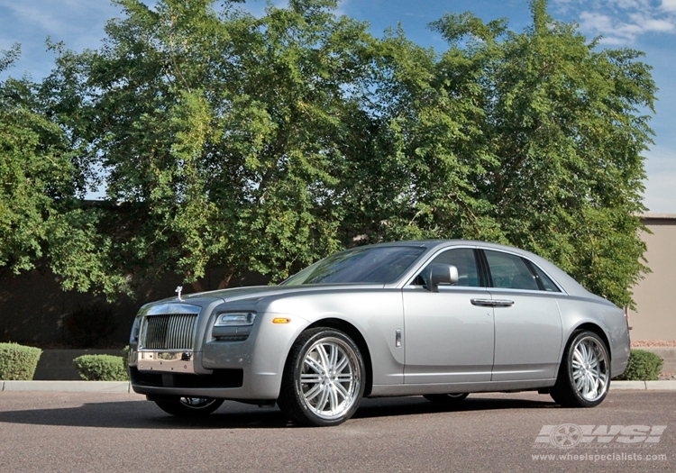 photo 2 Rolls-Royce Ghost custom wheels Vossen VVS-082 22x, ET , tire size X R22. x ET