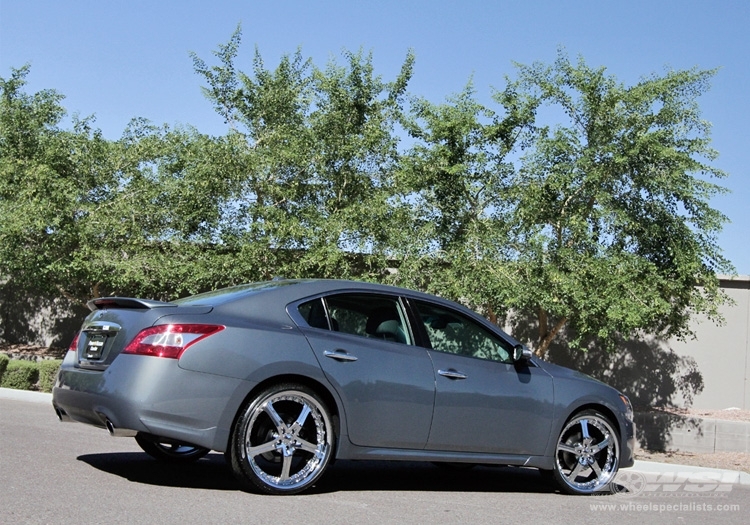 photo 1 Nissan Maxima custom wheels Giovanna Gianelle Spezia-5 22x, ET , tire size X R22. x ET 